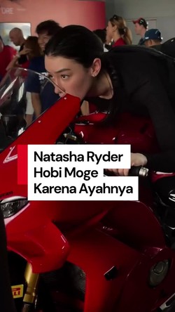 Video: Kecintaan Natasha Ryder pada Moge Berawal dari Sang Ayah