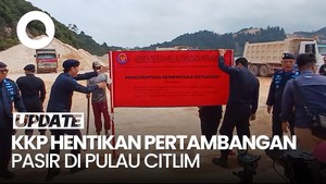 Video: Tak Berizin, Pertambangan Pasir di Pulau Citlim Riau Dihentikan KKP