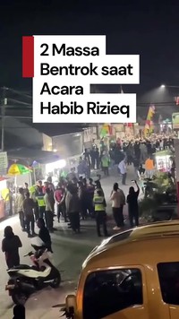 Video: 2 Kelompok Massa Terlibat Bentrok di Acara Habib Rizieq di Pemalang
