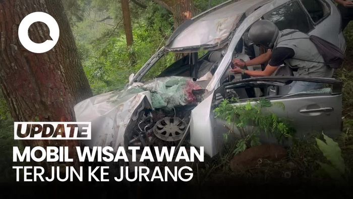 Video Mobil Wisatawan Terjun ke Jurang Mojokerto: 1 Tewas dan 5 Luka