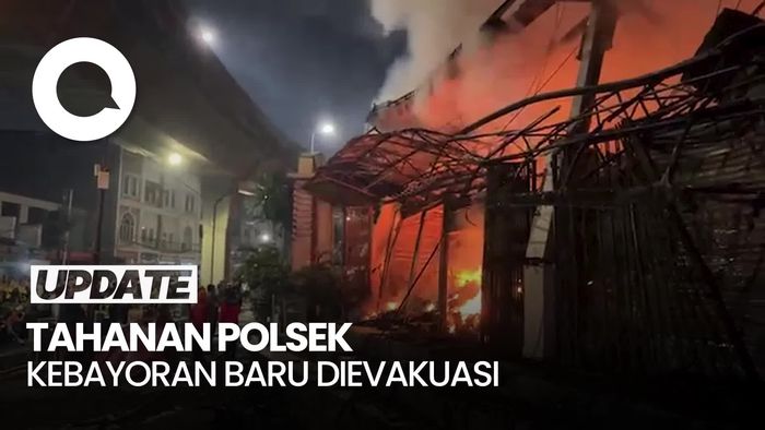 Video: Taman Puring Kebakaran, 4 Tahanan Polsek Kebayoran Baru Dievakuasi