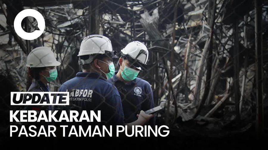 Video: Polisi Bawa Abu Arang dari TKP Kebakaran Pasar Taman Puring