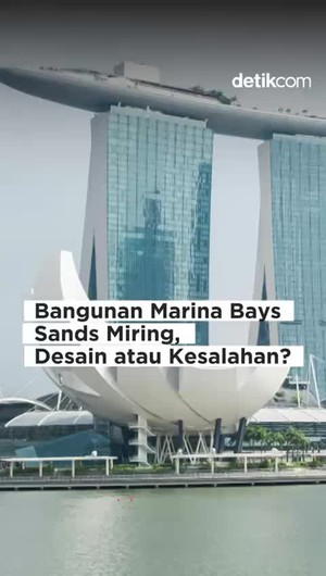 Video: Bangunan Marina Bay Sand Miring, Desain atau Kesalahan?