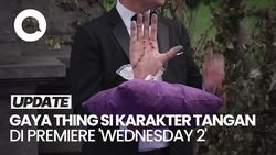 Video: Saat Thing Ikut Melenggang di Premiere Wednesday Season 2