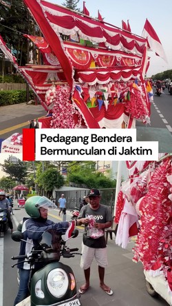 Video: Jelang HUT ke-80 RI, Pedagang Bendera Bermunculan di Jaktim
