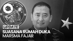 Video Momen Jenazah Marsma Fajar Tiba di Rumah Duka