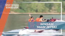 Menyentuh Ikan Buntal yang Lucu dan Unik di Pulau Berau  