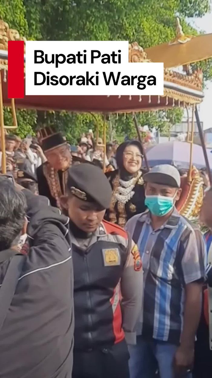 Video Viral Bupati Sudewo Disoraki Warga Saat Kirab HUT Pati