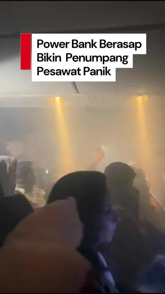 Video: Power Bank Berasap di Pesawat Tujuan Belanda, Penumpang Panik!