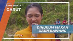 Menyaksikan Tim Kalah Dihukum Makan Daun Bawang di Kampung Belanda, Garut  