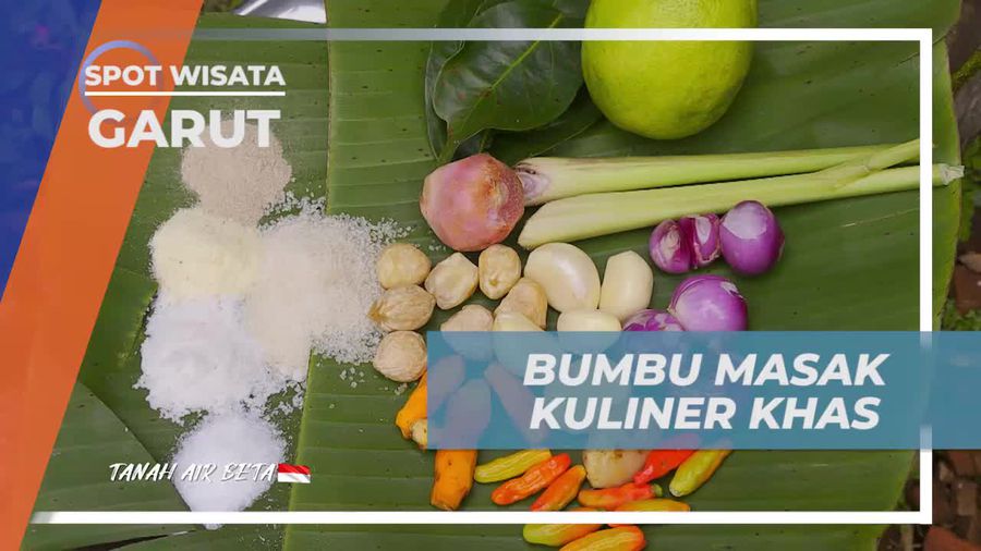 Menyiapkan Bumbu Masak Kuliner Khas dan Memasaknya Bersama di Garut  