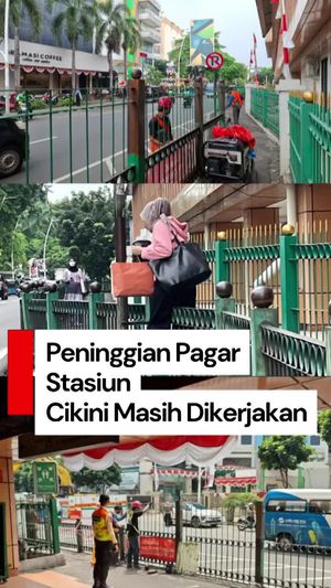 Video Masih Ada Warga Manjat, Peninggian Pagar Stasiun Cikini Berlanjut