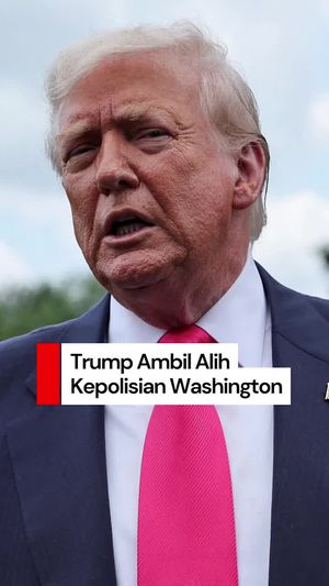 Video: Trump Ambil Alih Kendali Polisi Washington-Kerahkan Garda Nasional