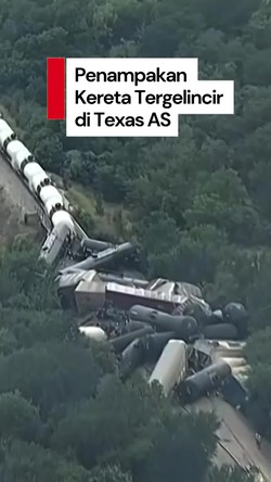 Video: Kereta Barang Anjlok di AS, Gerbong Saling Bertumpukan