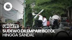 Video Bupati Sudewo Ditimpuki Botol hingga Sandal Saat Temui Massa