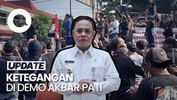 Video: Demo Akbar Pati, Massa Coba Masuk ke Kantor Bupati