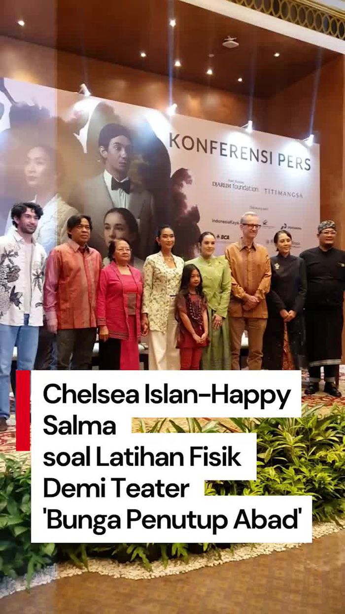 Video Cerita Chelsea Islan-Happy Salma Latihan Fisik Demi Bunga Penutup Abad