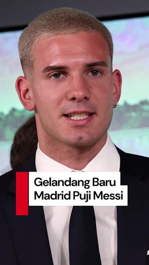 Video: Saat Mastantuono Malah Puji Messi Usai Diperkenalkan Madrid