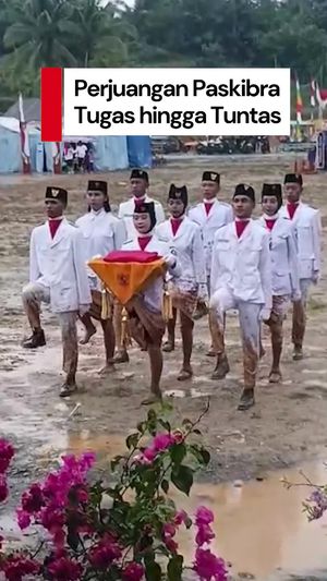 Video: Paskibra di Gorontalo Bak Mandi Lumpur saat Penurunan Bendera