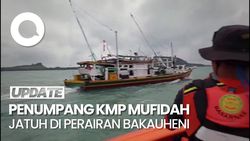 Video: Detik-detik Penumpang KMP Mufidah Jatuh di Perairan Bakauheni