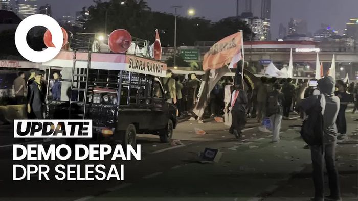 Video: Sempat Memanas, Massa Demo BEM SI di DPR Bubarkan Diri