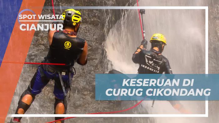 Menguji Keberanian dengan Rappeling di Curug Cikondang, Cianjur
