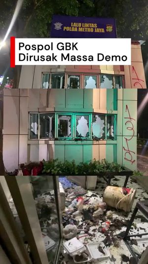 Video: Kondisi Pos Polisi di GBK Jadi Sasaran Amukan Demonstran