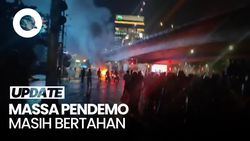 Video Situasi Terkini Demo 25 Agustus: Massa Masih Bertahan di Slipi