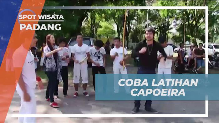 Mencoba Latihan Dasar Capoeira di Padang  