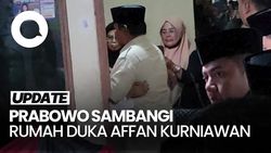 Video: Momen Prabowo Peluk Keluarga Affan Saat Melayat ke Rumah Duka