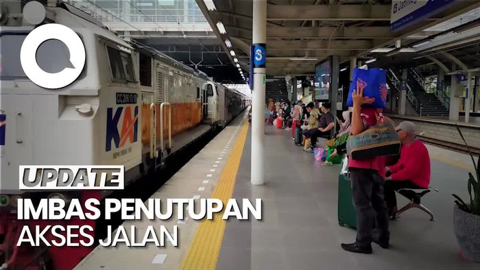 Video: 12 KA dari Stasiun Senen Berhenti di Jatinegara Imbas Kericuhan