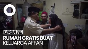Video: Tangis Ibunda Affan saat Prabowo Beri Rumah Gratis