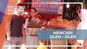 Menjelajahi Pasar Atas dan Mencari Oleh-oleh Khas Sumatera Barat  Menjelajahi Pasar Atas dan Mencari Oleh-oleh Khas Sumatera Barat  