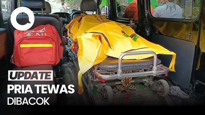 Video: Pria di Probolinggo Tewas Dibacok saat Isi BBM Eceran