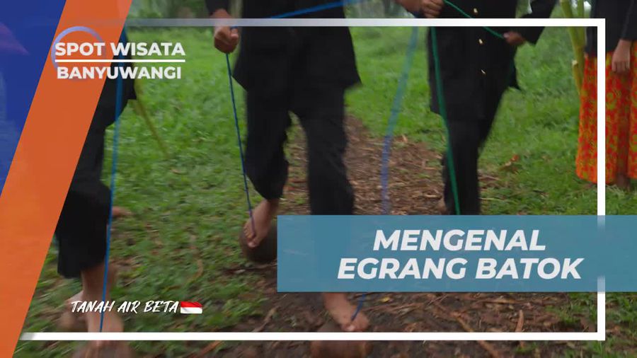 Mengenal Permainan Tradisional Egrang Batok di Hutan De Djawatan Banyuwangi  