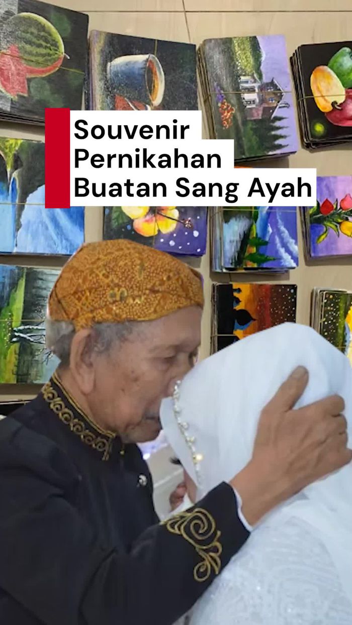 Video: Bikin Terharu, Ayah Ini Buatkan Souvenir Lukisan Untuk Pernikahan Anaknya