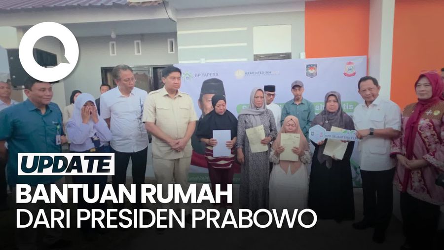 Video: Haru! 4 Keluarga Korban Tewas Demo di Makassar Terima Bantuan Rumah