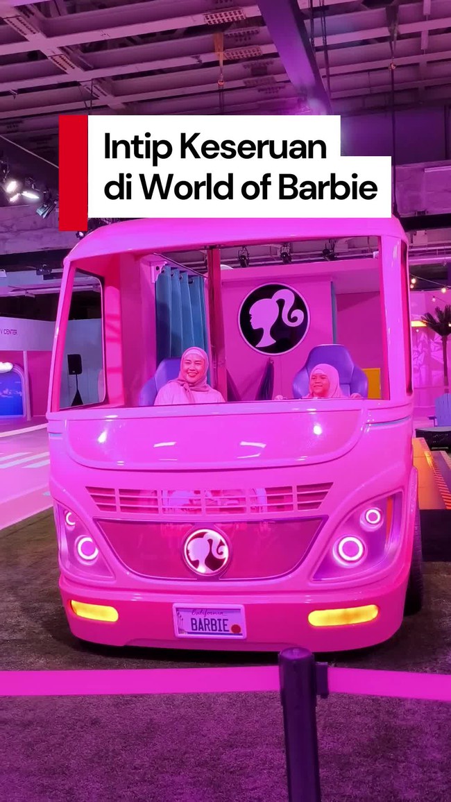 Video Lihat Barbie dari Masa ke Masa di World of Barbie