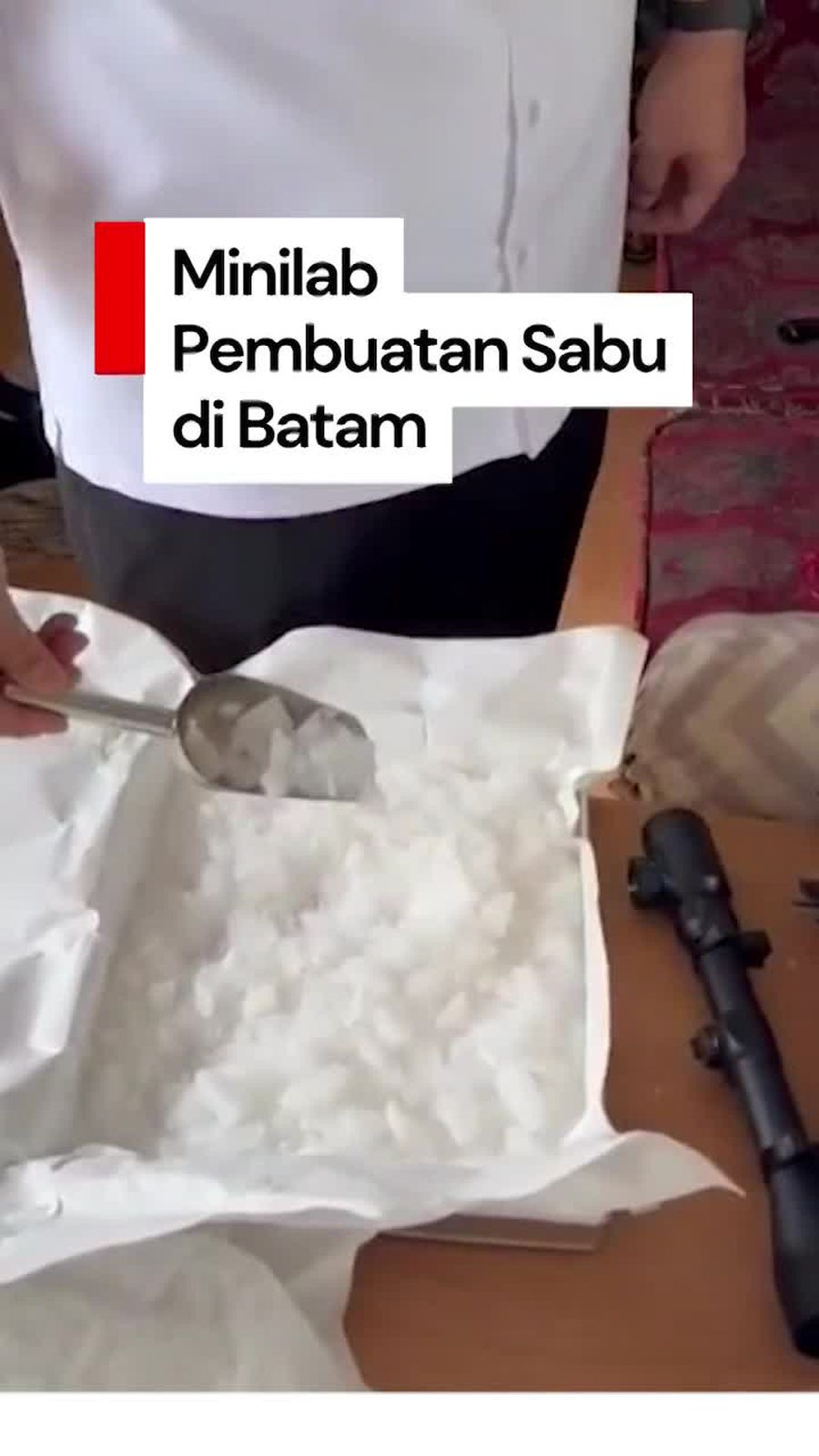 Video: Momen Penggerebekan Laboratorium Sabu di Batam, 2 Pelaku Diamankan 