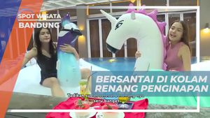 Bersantai dengan Floaties sekaligus Makan di Kolam Renang yang Seru di Bandung
