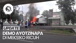 Video: Demo di Meksiko Ricuh, Massa Geruduk Kamp Militer-Bakar Truk