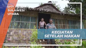 Mengikuti Kegiatan Setelah Makan dan Menyaksikan Warga Berlatih Joget di Desa Palaes