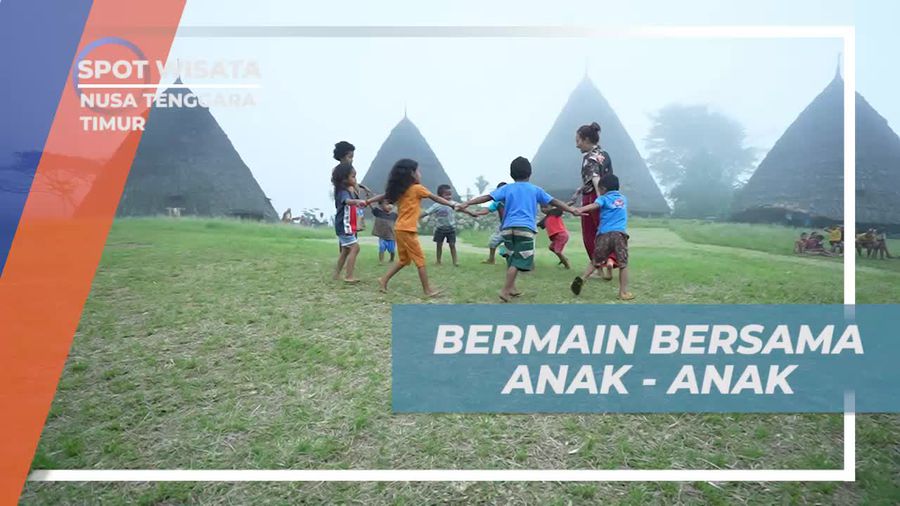 Bermain Tradisional Bersama Anak-Anak di Desa Waerebo, Nusa Tenggara Timur