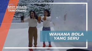 Bersenang-senang dalam Wahana Bola Raksasa di Trans Snow World, Tangerang