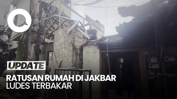 Video: Melihat Sisa-sisa Kebakaran yang Hanguskan 400 Rumah di Jakbar