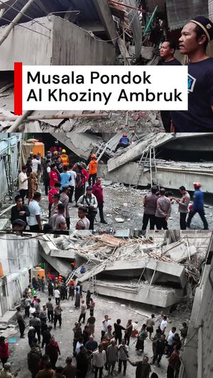 Video: Musala Pondok Al Khoziny Sidoarjo Ambruk, Ada Korban Luka