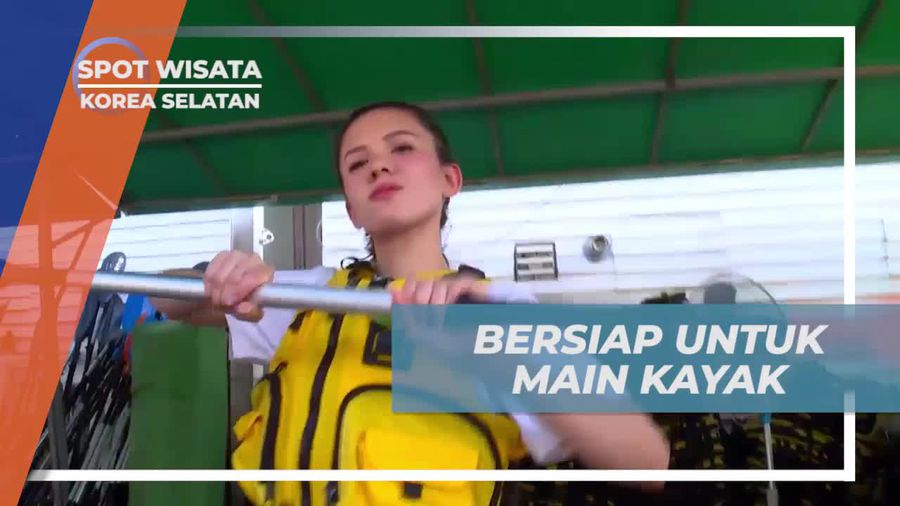 Bersiap untuk Main Kayak di Han River, Korea Selatan