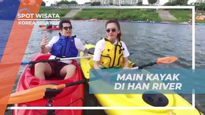 Main Kayak di Han River, Korea Selatan
