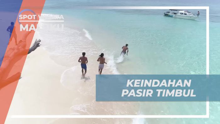 Menikmati Keindahan Pasir Timbul di Maluku
