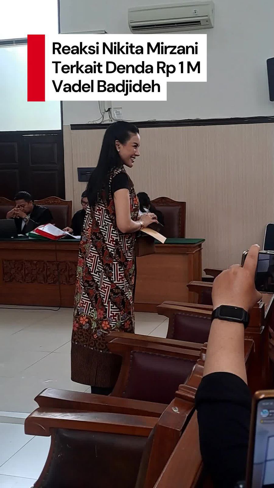Video: Nikita Mirzani soal Sidang Vonis Vadel Badjideh Video: Nikita Mirzani soal Sidang Vonis Vadel Badjideh